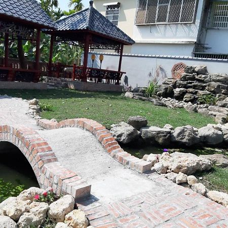 Chinese Garden Houses Apartment Pingtung Bagian luar foto