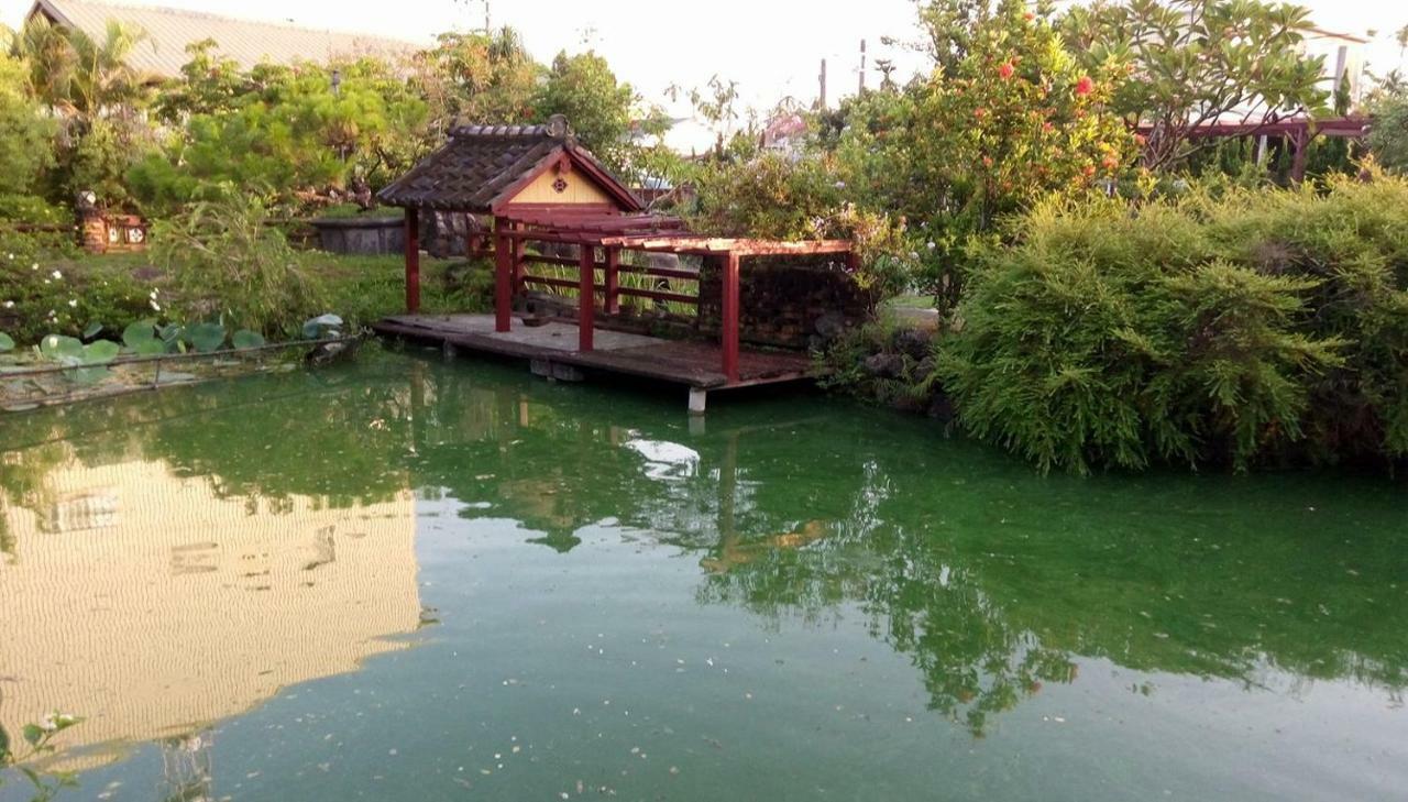 Chinese Garden Houses Apartment Pingtung Bagian luar foto